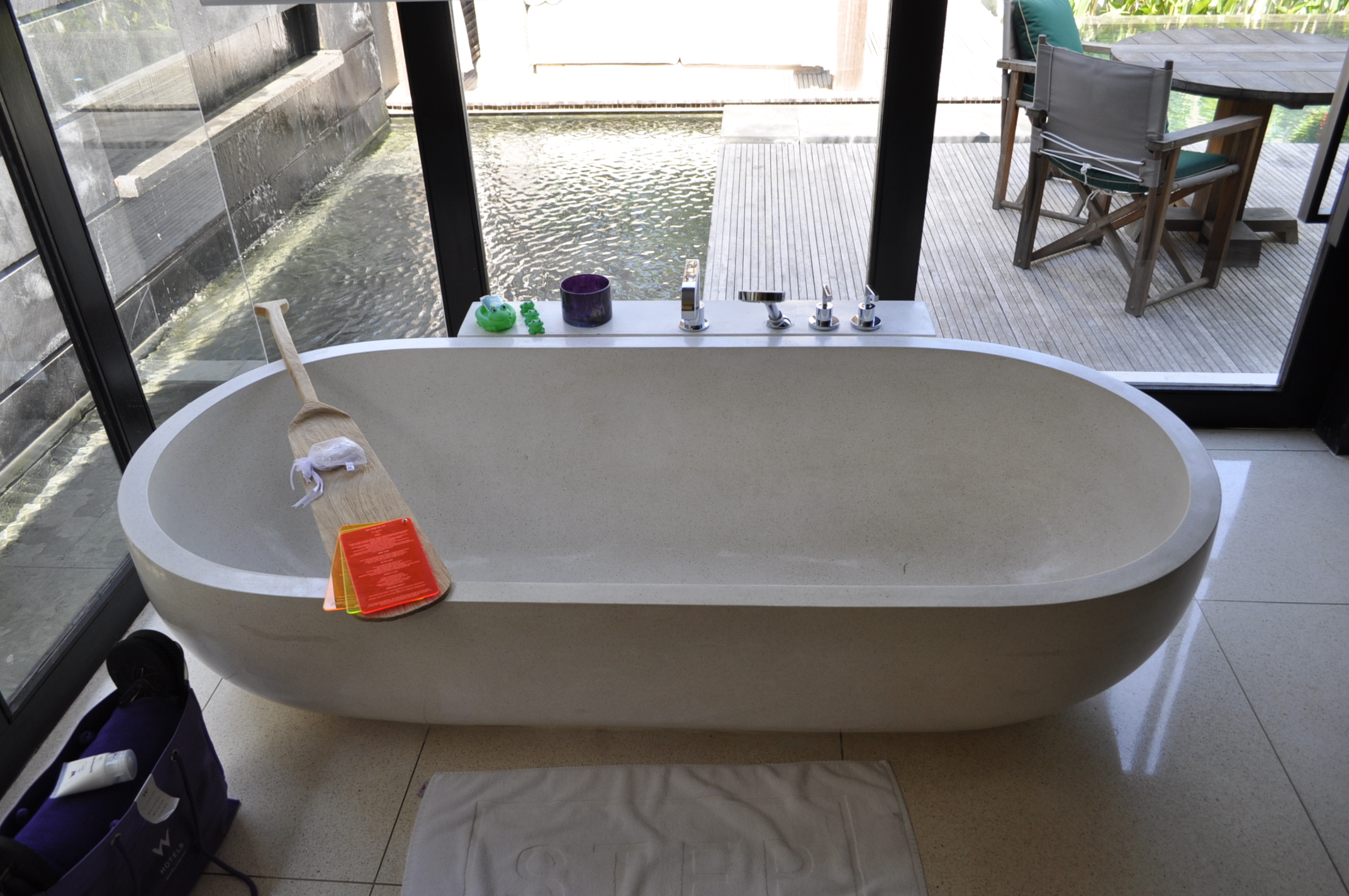 讀萬卷書不如行萬里路，異國文化的衝擊往往激發出更多